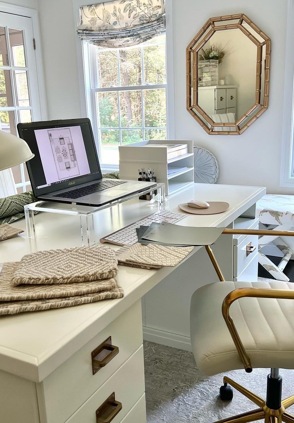 Karyn heard home office desk view